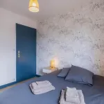 Bleu Rivage F3 Bord De L'allier - Parking Gratuit - 2 Etoiles Apartment