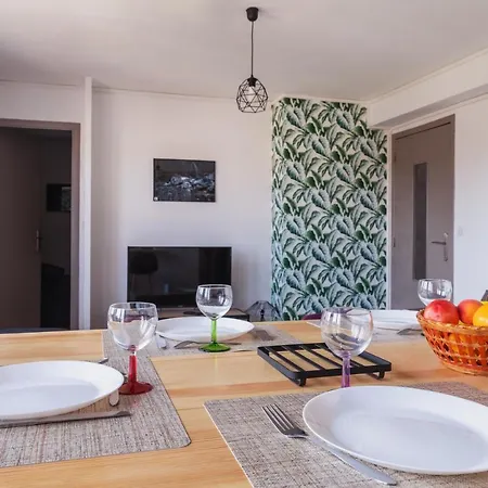 Apartment Bleu Rivage F3 Bord De L'allier - Parking Gratuit - 2 Etoiles Vichy