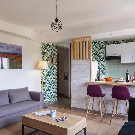 Apartment Bleu Rivage F3 Bord De L'allier - Parking Gratuit - 2 Etoiles *